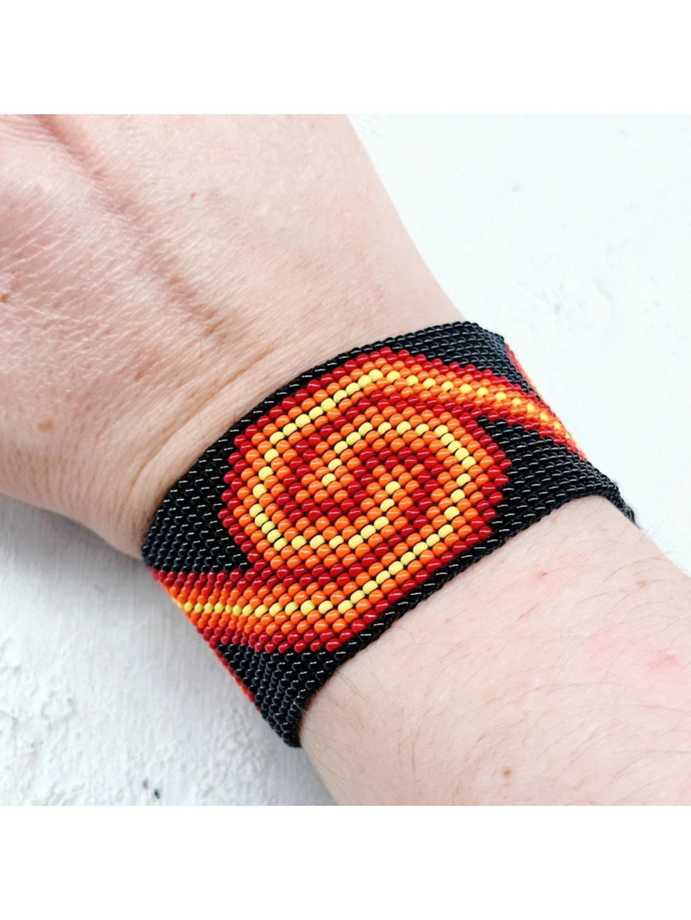 3087mc. Black Seed Bead Braclet